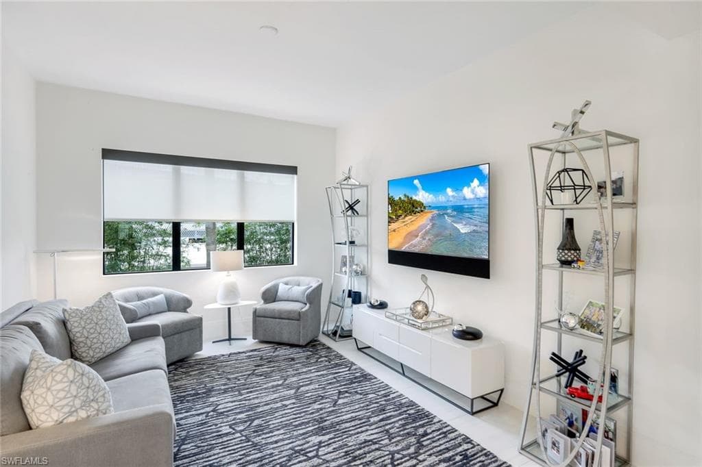 1135 3rd AVE S # 210, NAPLES FL 34102-21