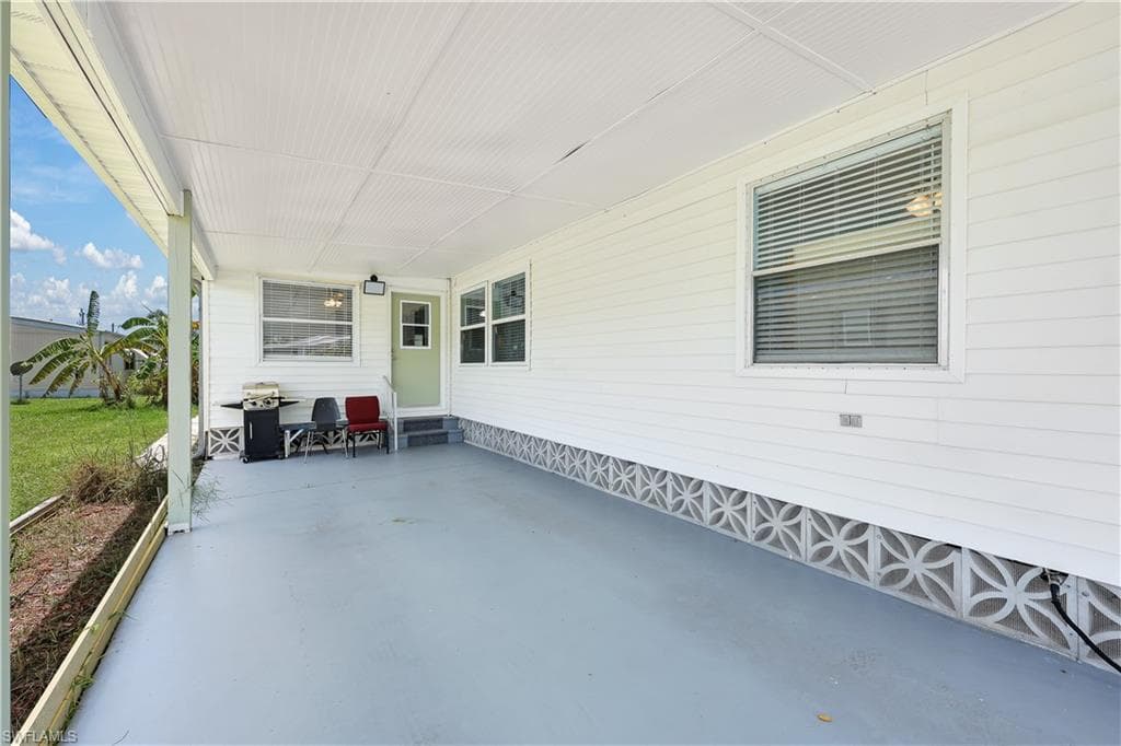 2797 Teakwood BLVD, NORTH FORT MYERS FL 33917-17