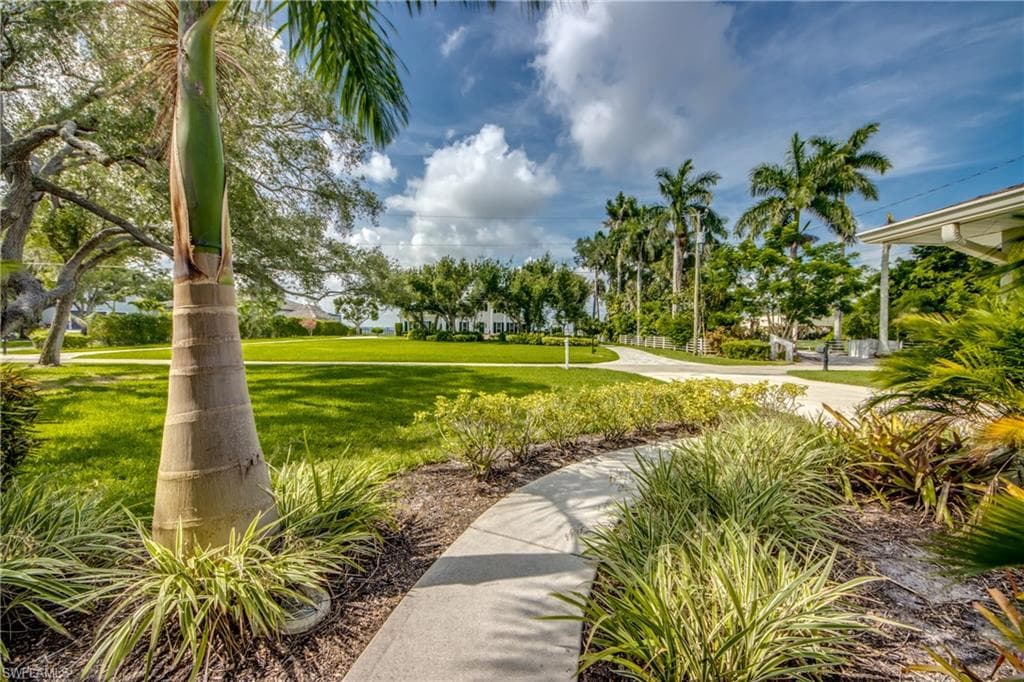 787 Overriver DR, NORTH FORT MYERS FL 33903-28