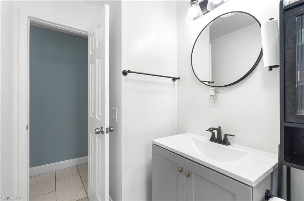 1475 7th ST, WEST PALM BEACH FL 33401-28