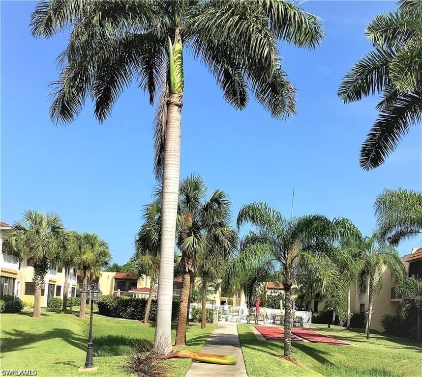 12505 McGregor BLVD # 208B, FORT MYERS FL 33919-15
