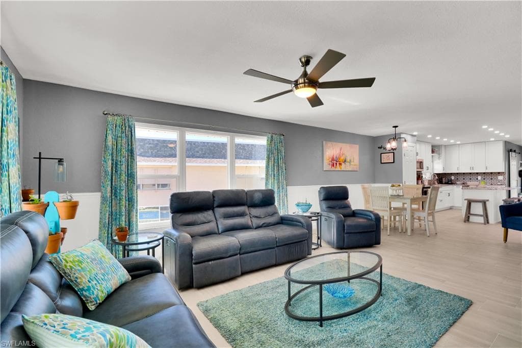 4229 SE 19th PL # 2F, CAPE CORAL FL 33904-13