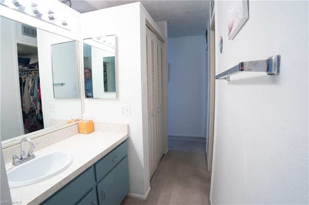 5959 Winkler RD # 307, FORT MYERS FL 33919-10