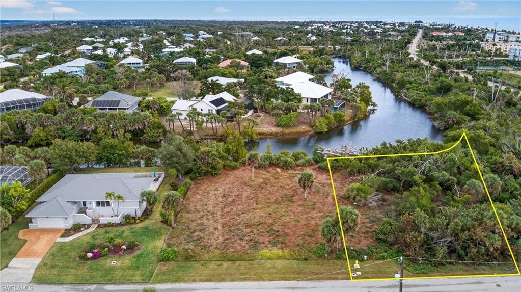 3304 Saint Kilda RD, SANIBEL FL 33957-1