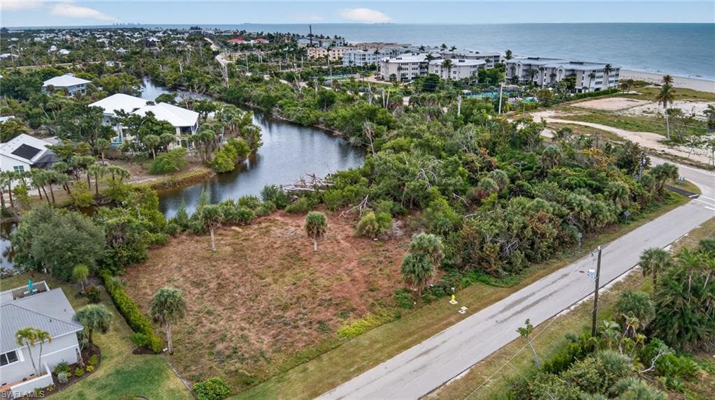 3304 Saint Kilda RD, SANIBEL FL 33957-2