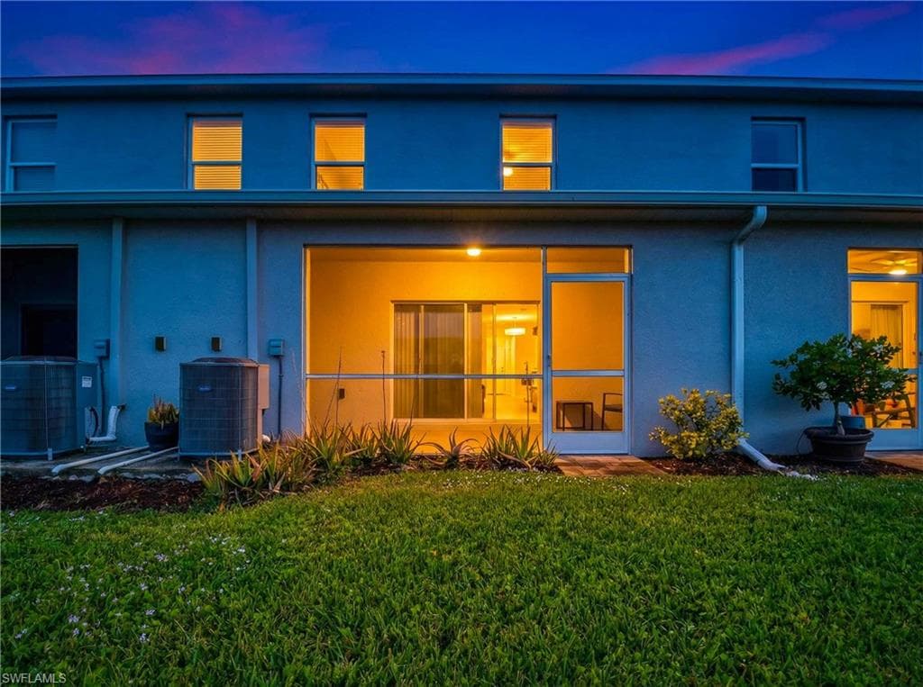 15376 Wildflower CIR, NAPLES FL 34119-1