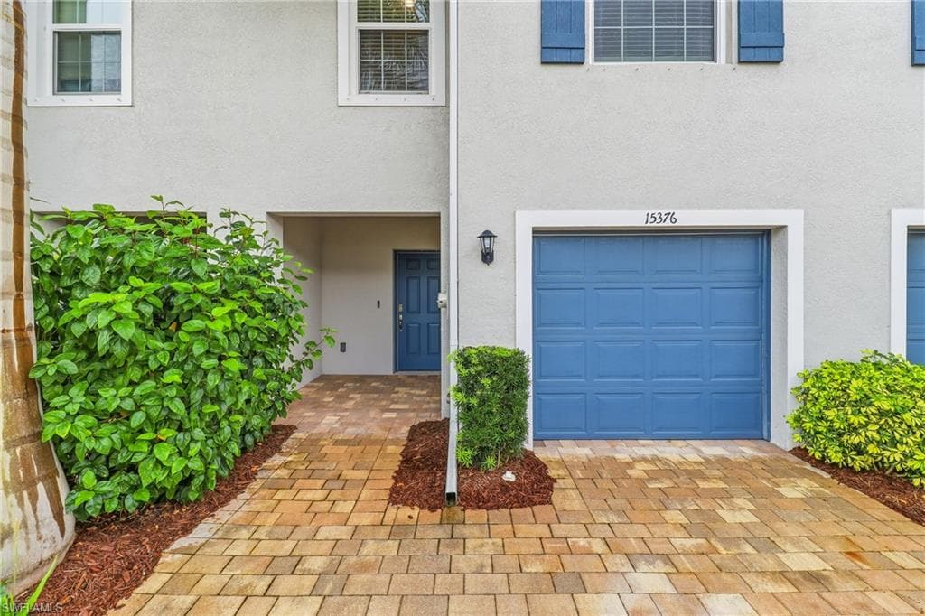 15376 Wildflower CIR, NAPLES FL 34119-48