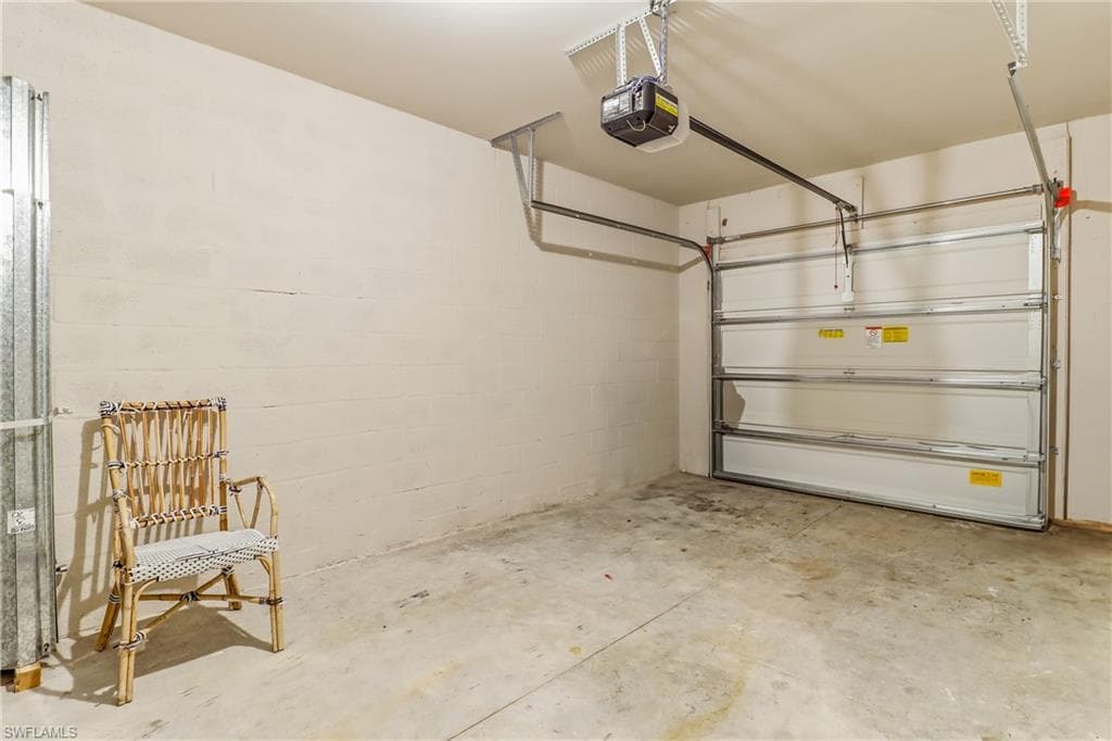 15376 Wildflower CIR, NAPLES FL 34119-30