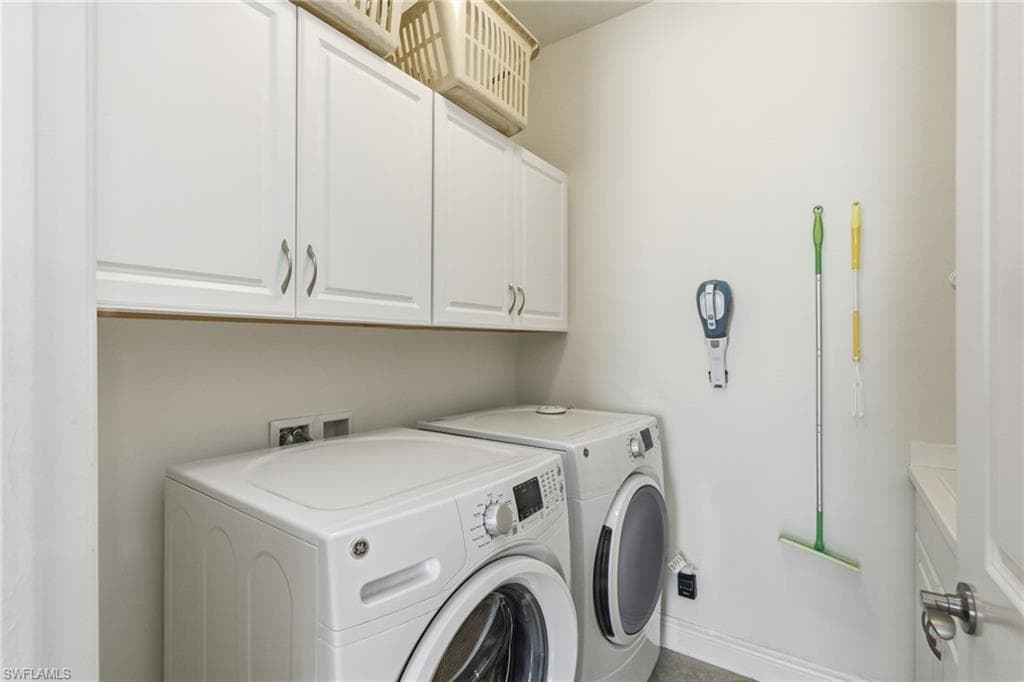 17805 Spanish Harbour CT, FORT MYERS FL 33908-25