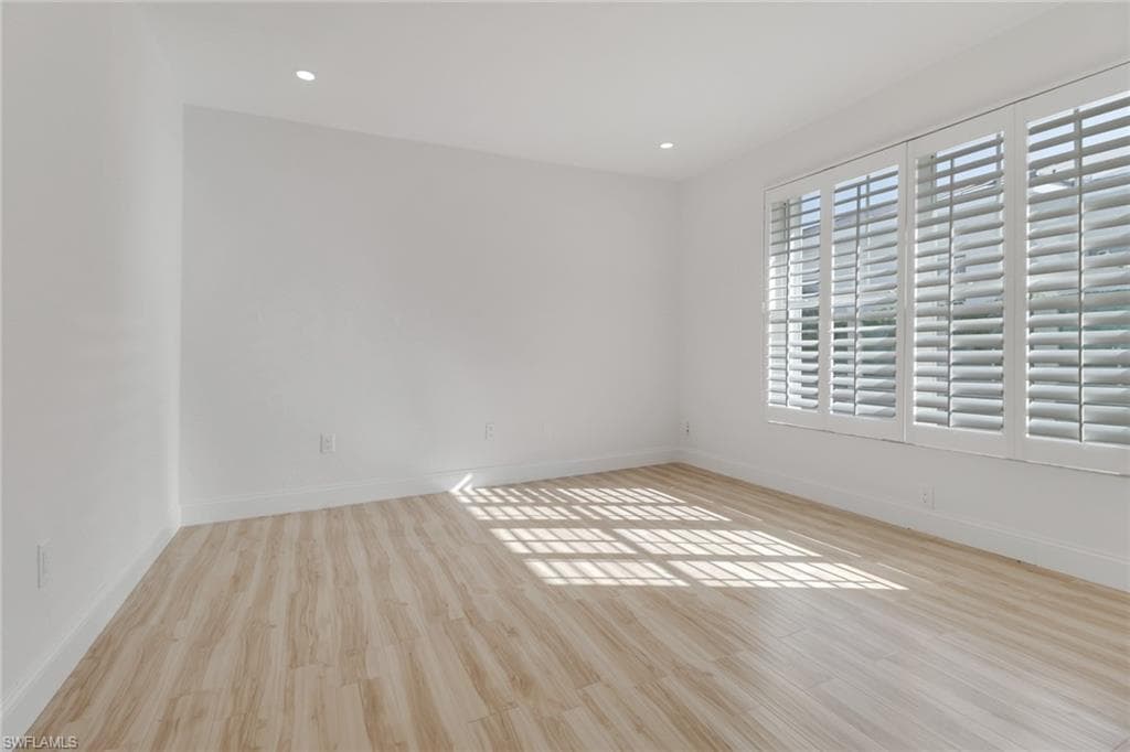 750 Southern Pines DR, NAPLES FL 34103-21