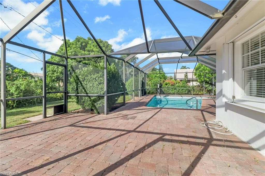 750 Southern Pines DR, NAPLES FL 34103-33