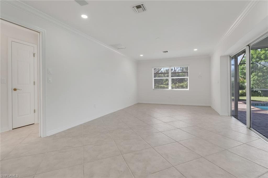 750 Southern Pines DR, NAPLES FL 34103-14