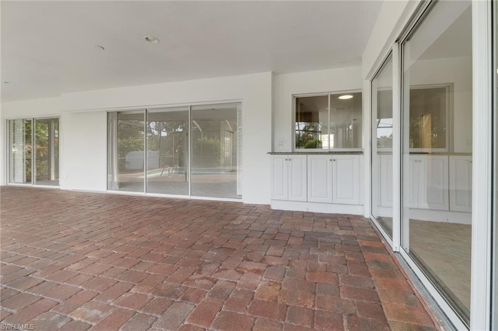 750 Southern Pines DR, NAPLES FL 34103-28