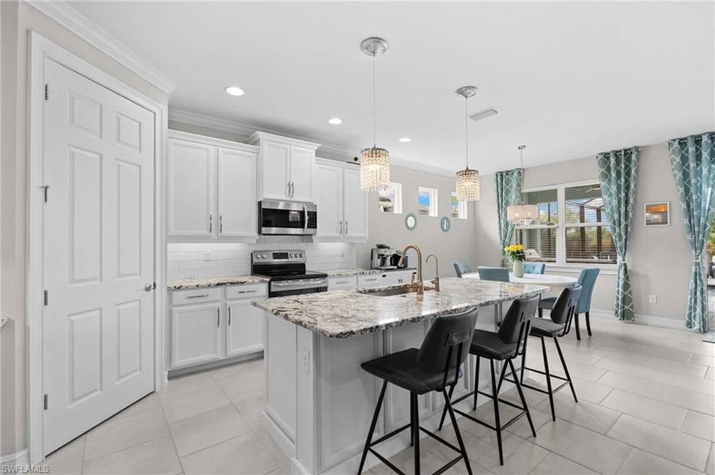 28200 Seasons Tide AVE, BONITA SPRINGS FL 34135-23