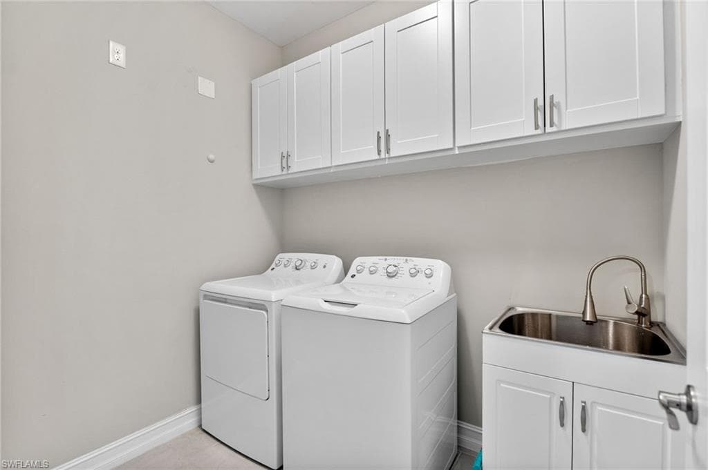 28200 Seasons Tide AVE, BONITA SPRINGS FL 34135-39