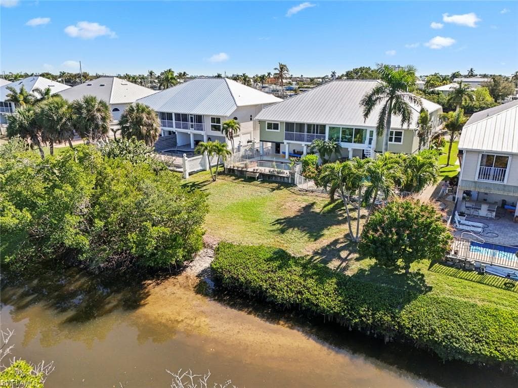 12176 Siesta DR, FORT MYERS BEACH FL 33931-42