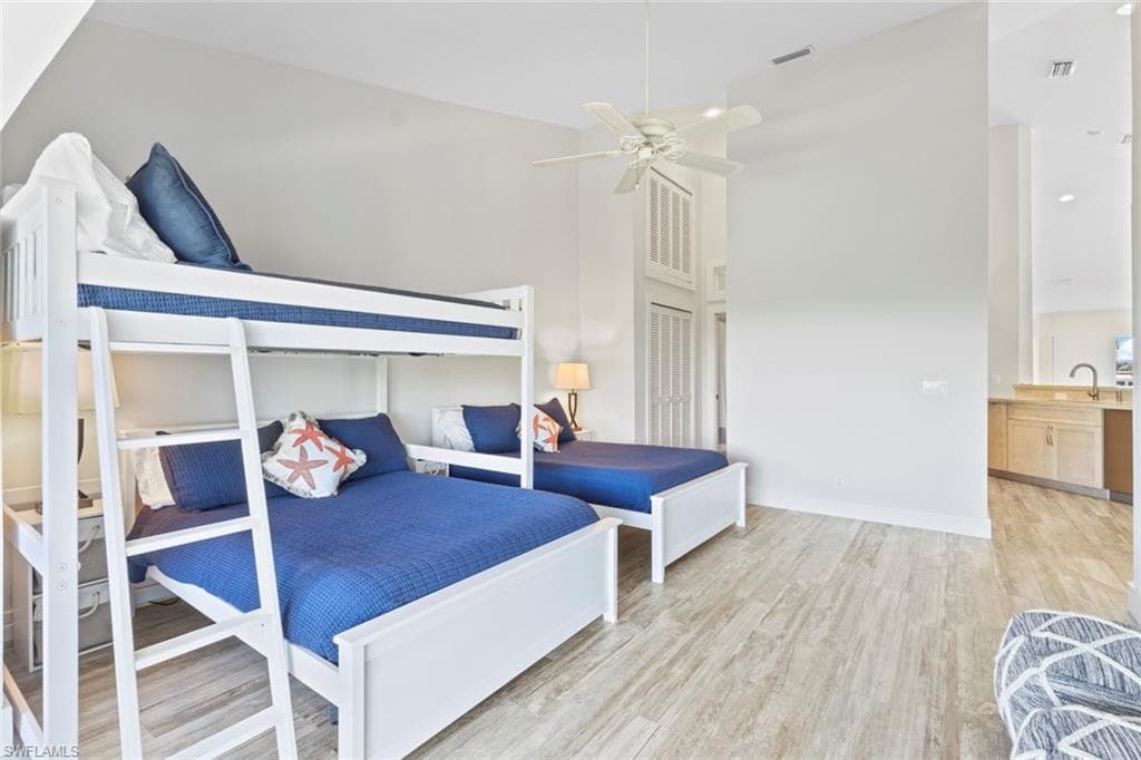 12176 Siesta DR, FORT MYERS BEACH FL 33931-27