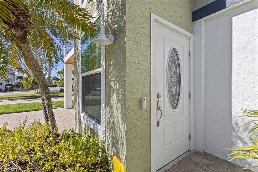 12176 Siesta DR, FORT MYERS BEACH FL 33931-4