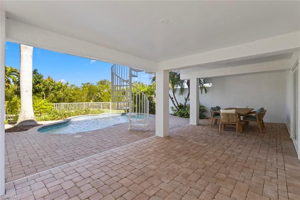 12176 Siesta DR, FORT MYERS BEACH FL 33931-37
