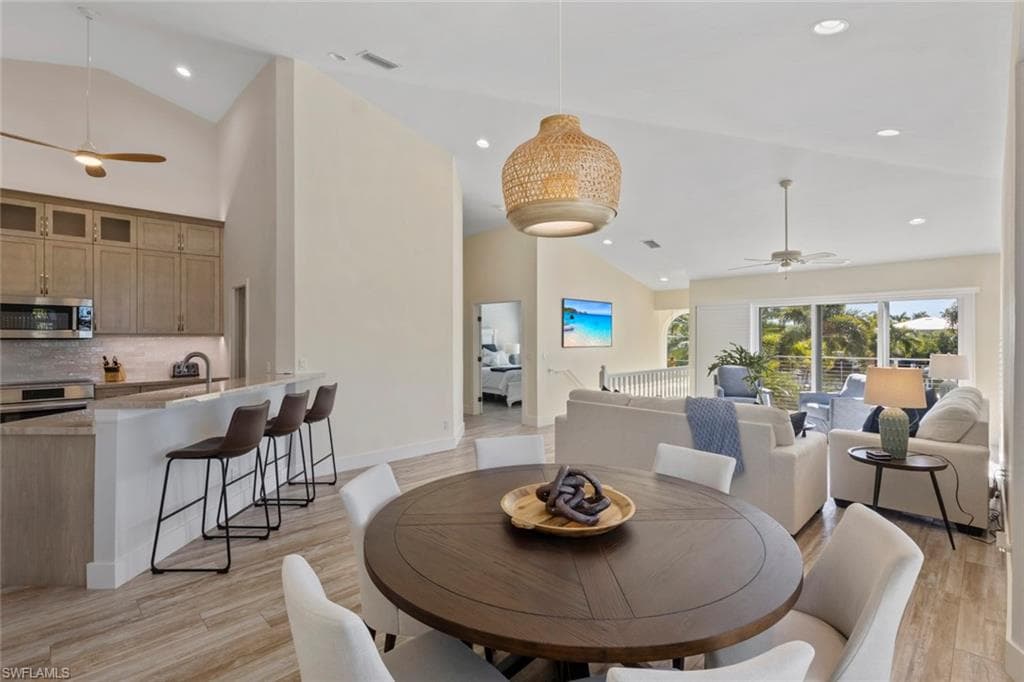 12176 Siesta DR, FORT MYERS BEACH FL 33931-10