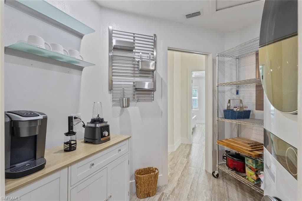 12176 Siesta DR, FORT MYERS BEACH FL 33931-18