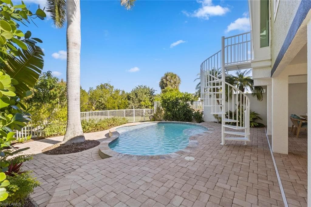 12176 Siesta DR, FORT MYERS BEACH FL 33931-38