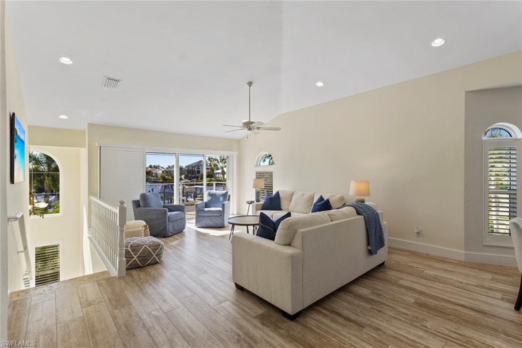 12176 Siesta DR, FORT MYERS BEACH FL 33931-7