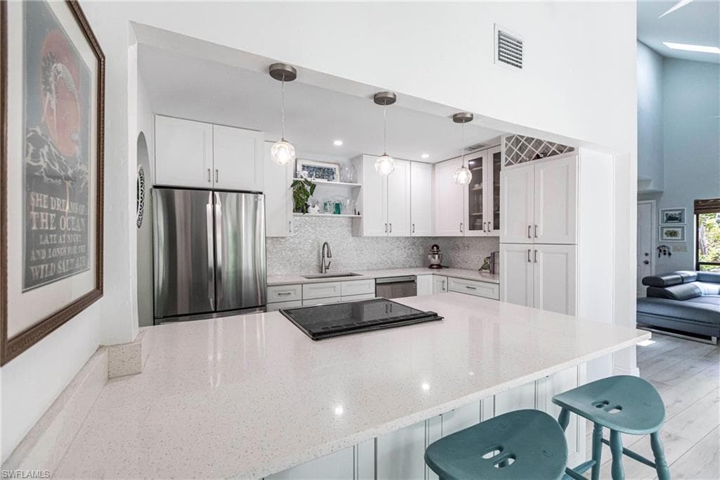 1323 Solana RD # 2, NAPLES FL 34103-8