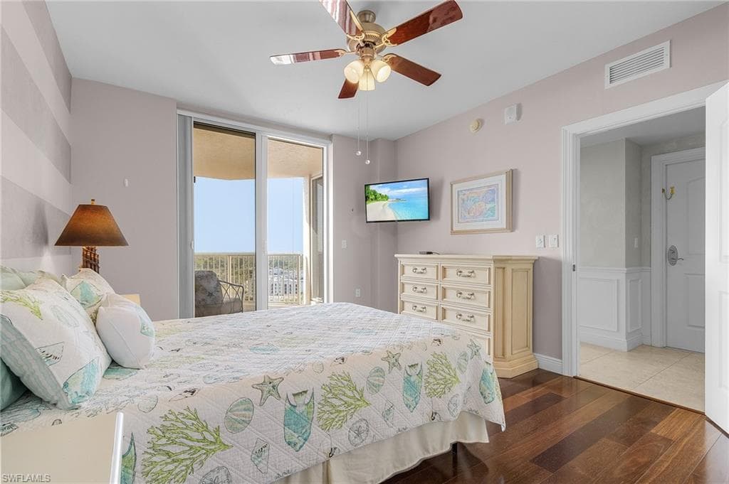 2090 W First ST 1606-22