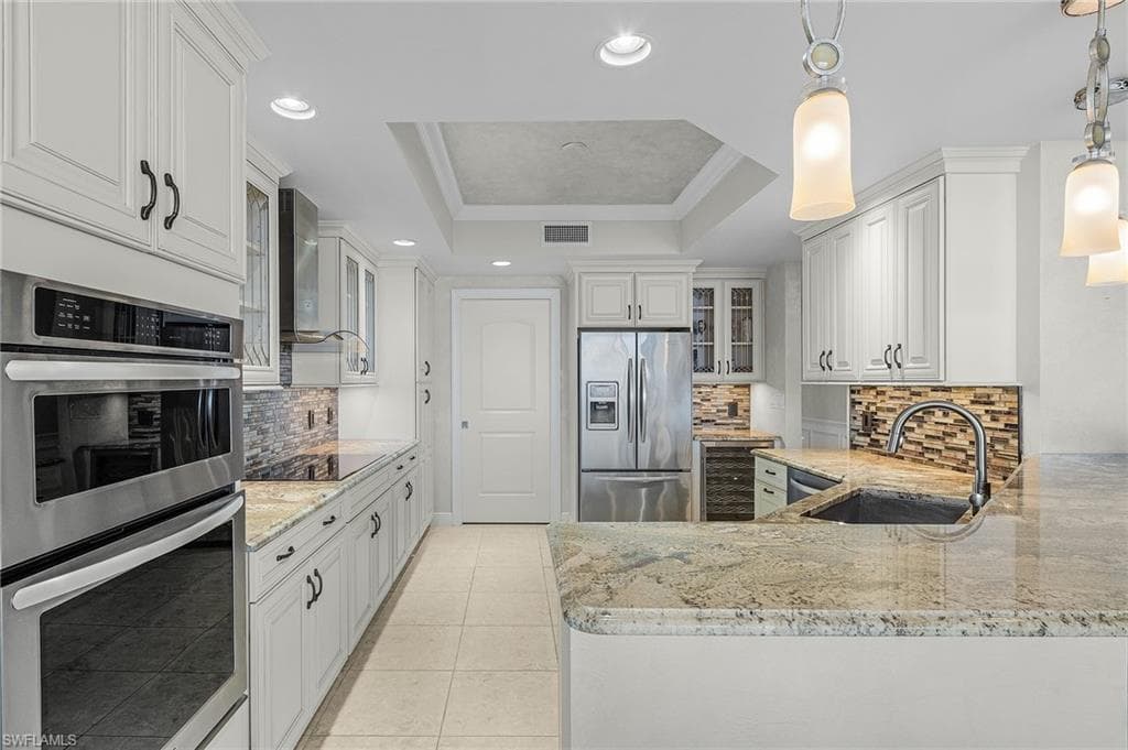 2090 W First ST 1606-12