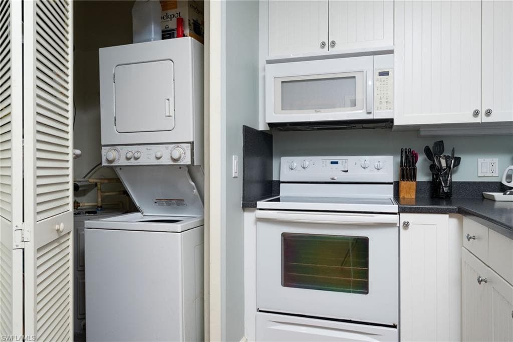 450 Old San Carlos BLVD # 303, FORT MYERS BEACH FL 33931-33