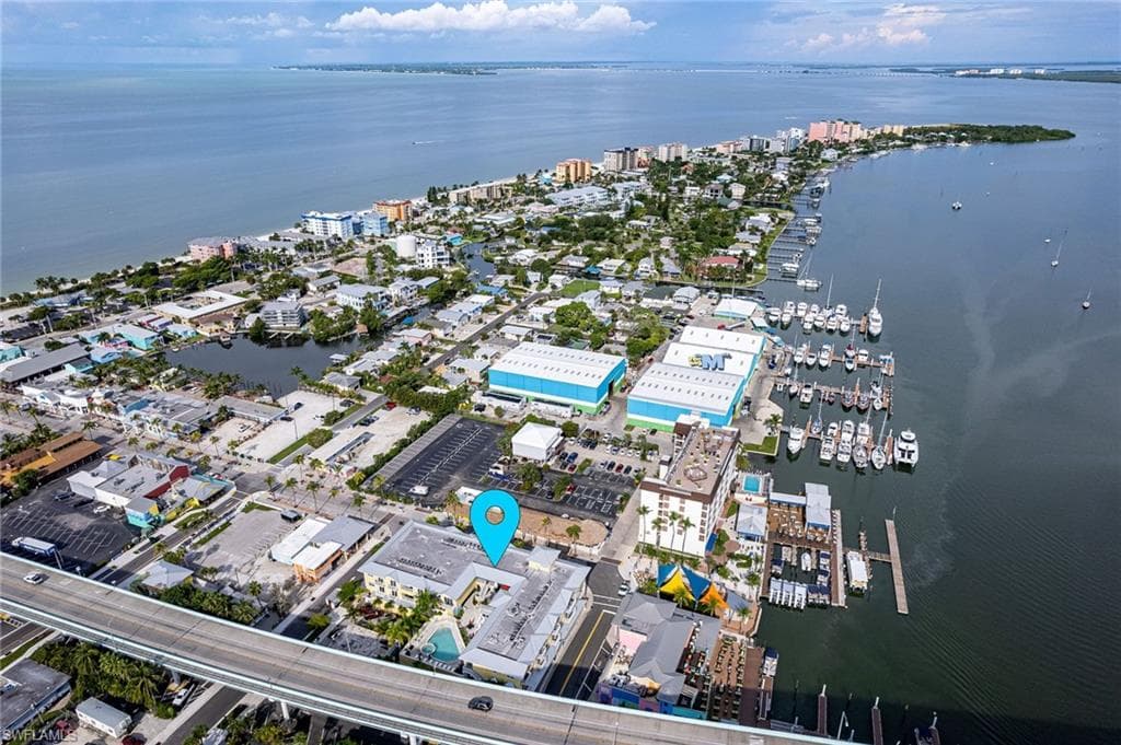 450 Old San Carlos BLVD # 303, FORT MYERS BEACH FL 33931-34