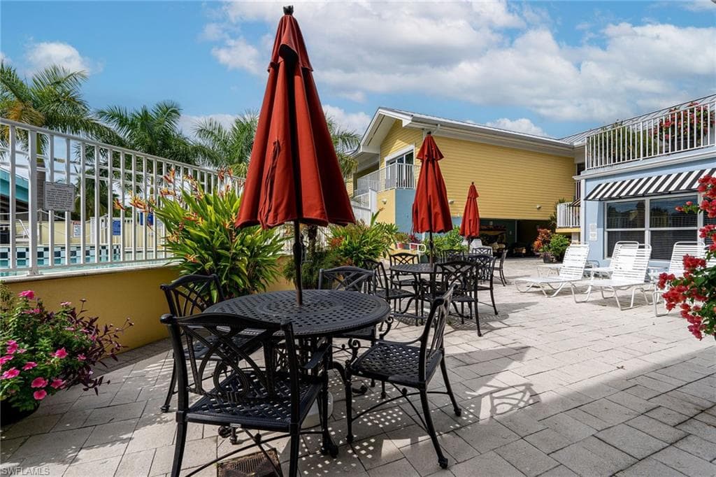 450 Old San Carlos BLVD # 303, FORT MYERS BEACH FL 33931-24