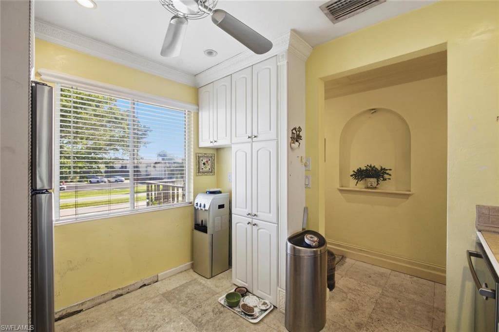 194 Palm DR # 2, NAPLES FL 34112-11