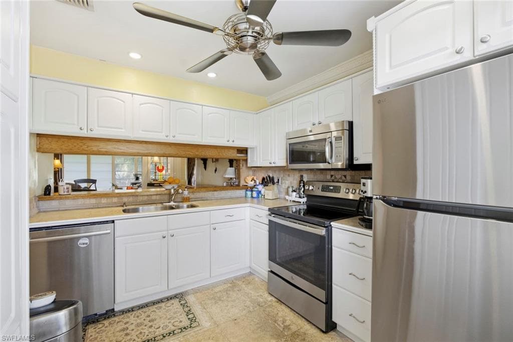 194 Palm DR # 2, NAPLES FL 34112-3