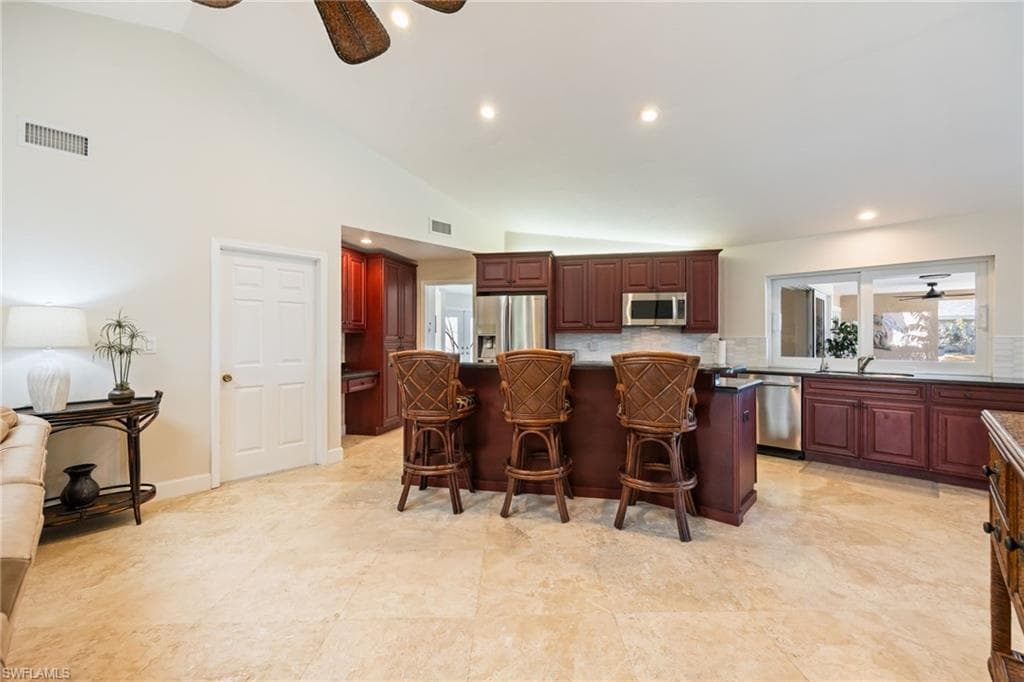 6104 Deer RUN, FORT MYERS FL 33908-13