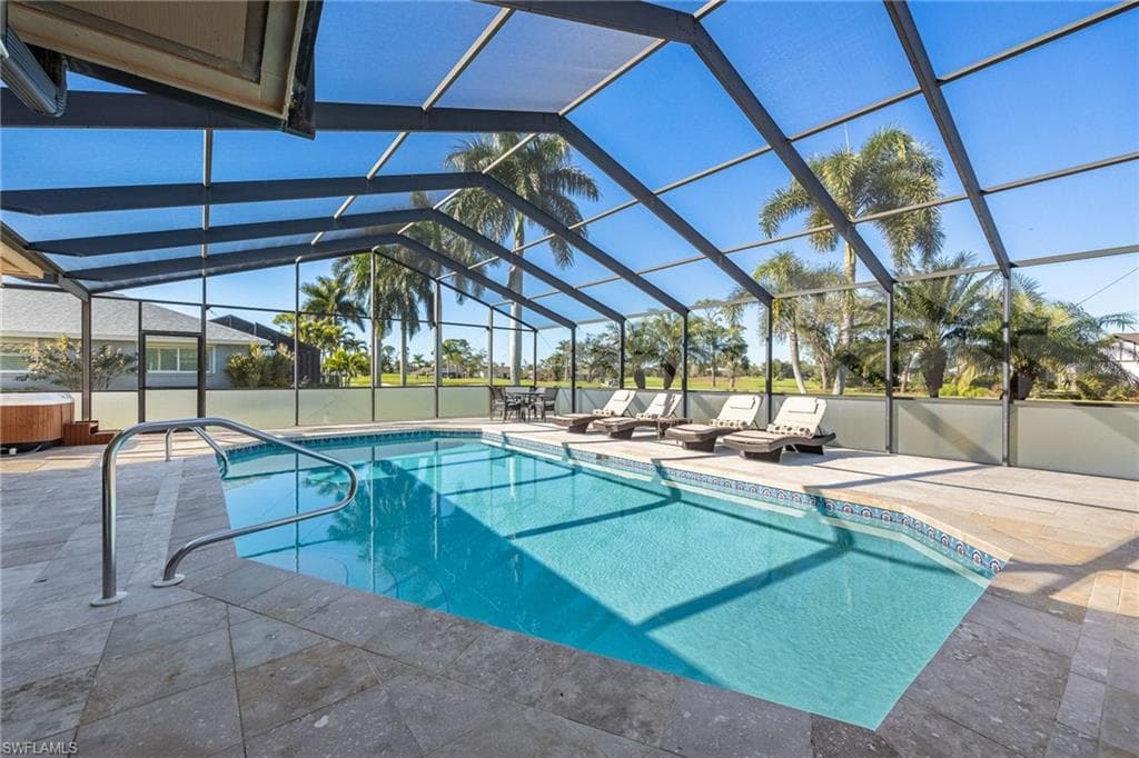 6104 Deer RUN, FORT MYERS FL 33908-38