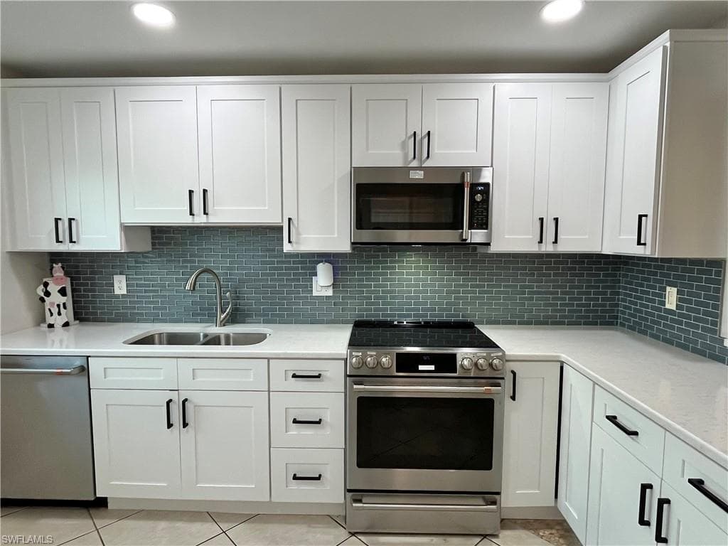 6986 Winkler RD, FORT MYERS FL 33919-6