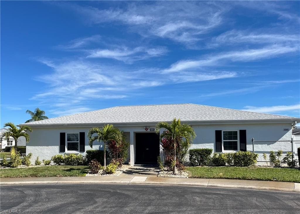 6986 Winkler RD, FORT MYERS FL 33919-34