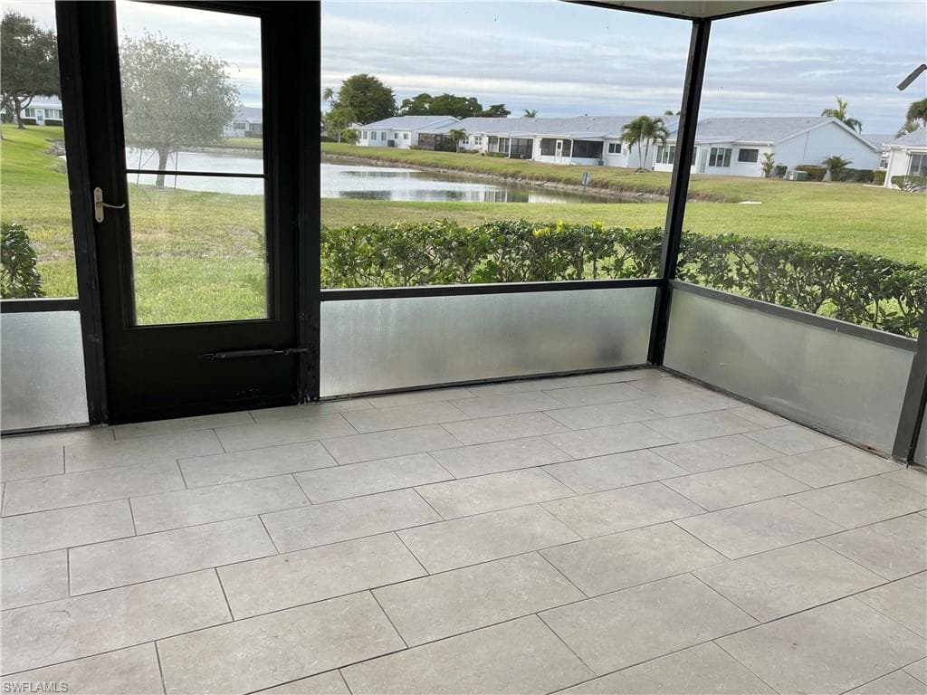 6986 Winkler RD, FORT MYERS FL 33919-20