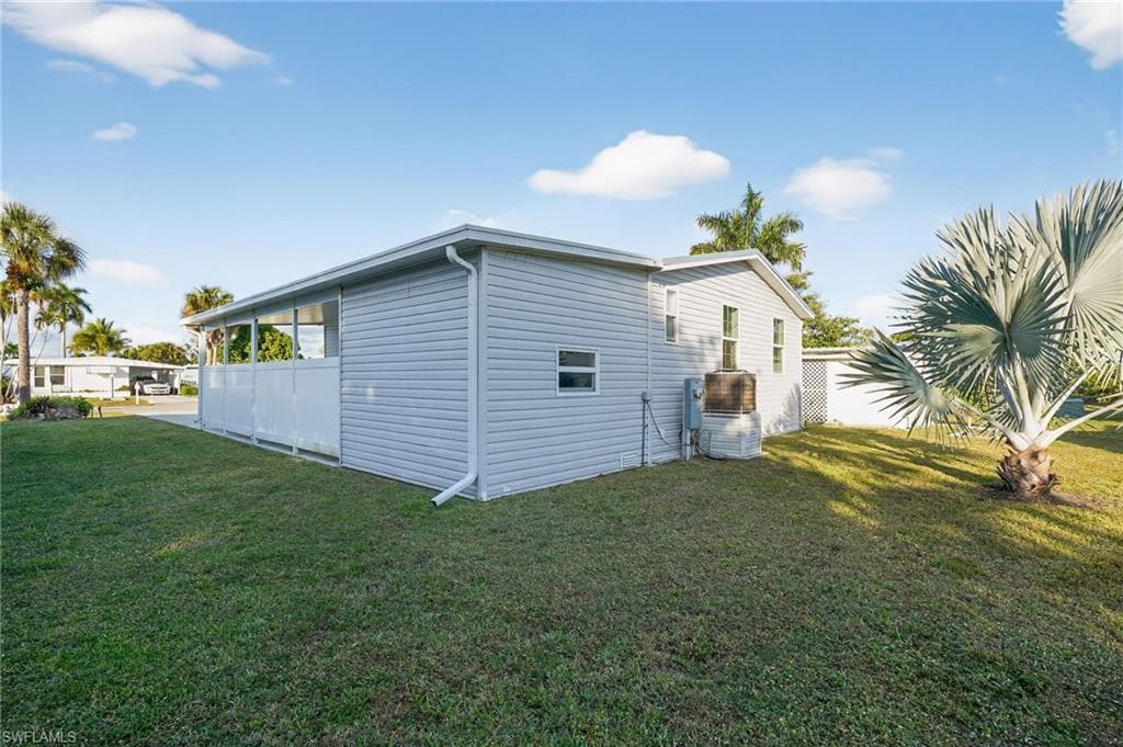 516 Menton LN, NAPLES FL 34112-27