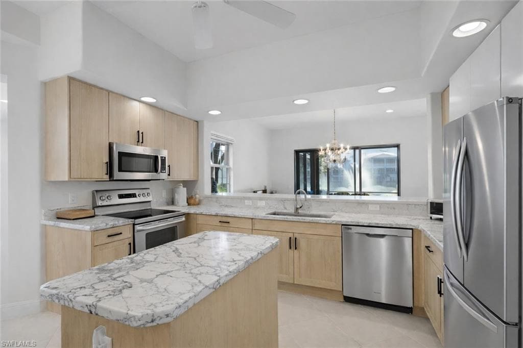 714 Regency Reserve CIR 3201-5