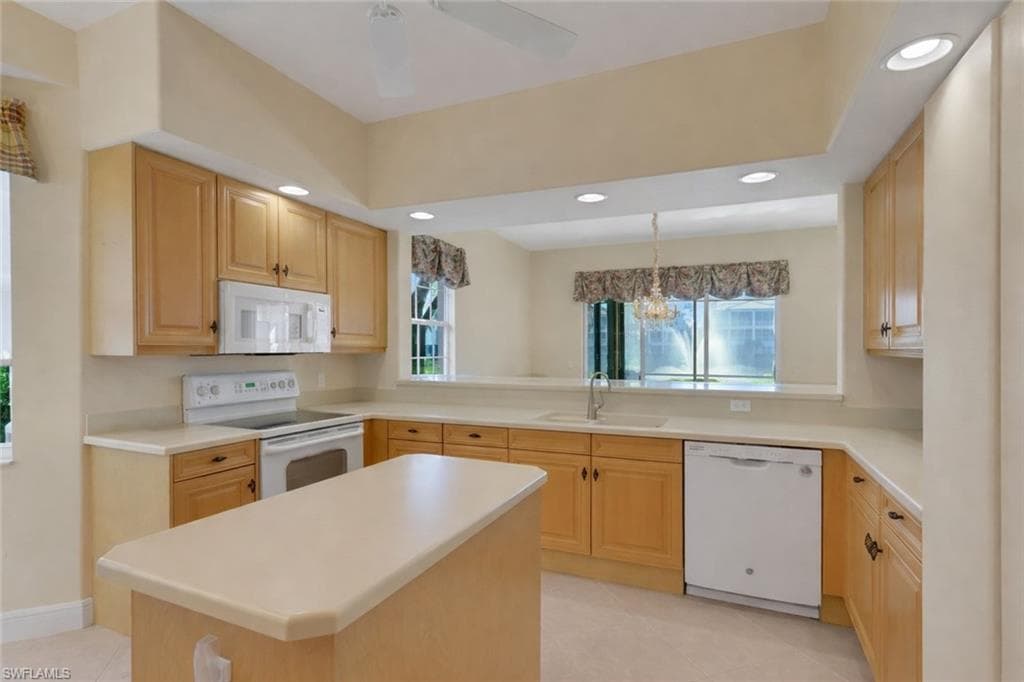 714 Regency Reserve CIR 3201-6