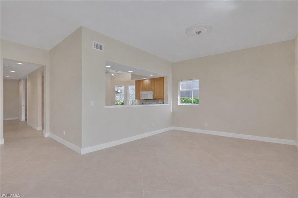 714 Regency Reserve CIR 3201-4