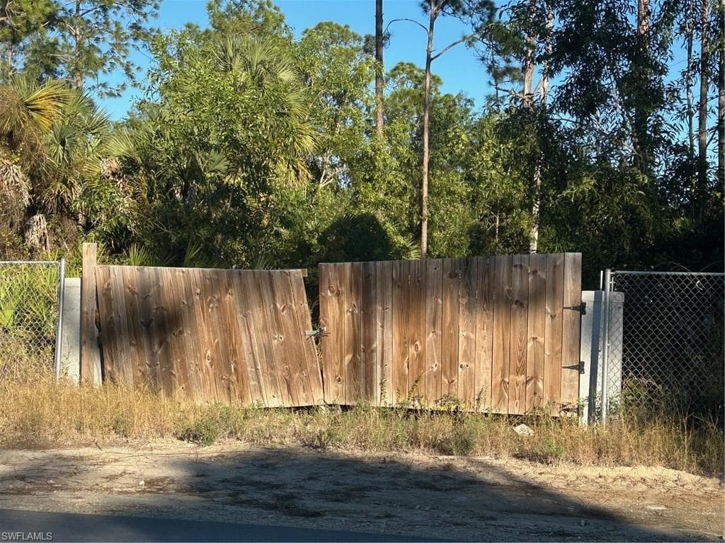 1190 Ivy WAY, NAPLES FL 34117-2