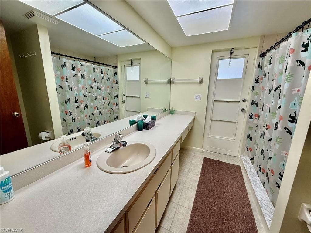 19993 Lake Vista CIR N, LEHIGH ACRES FL 33936-22