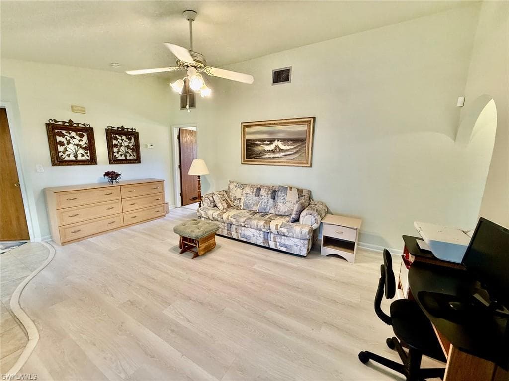 19993 Lake Vista CIR N, LEHIGH ACRES FL 33936-11