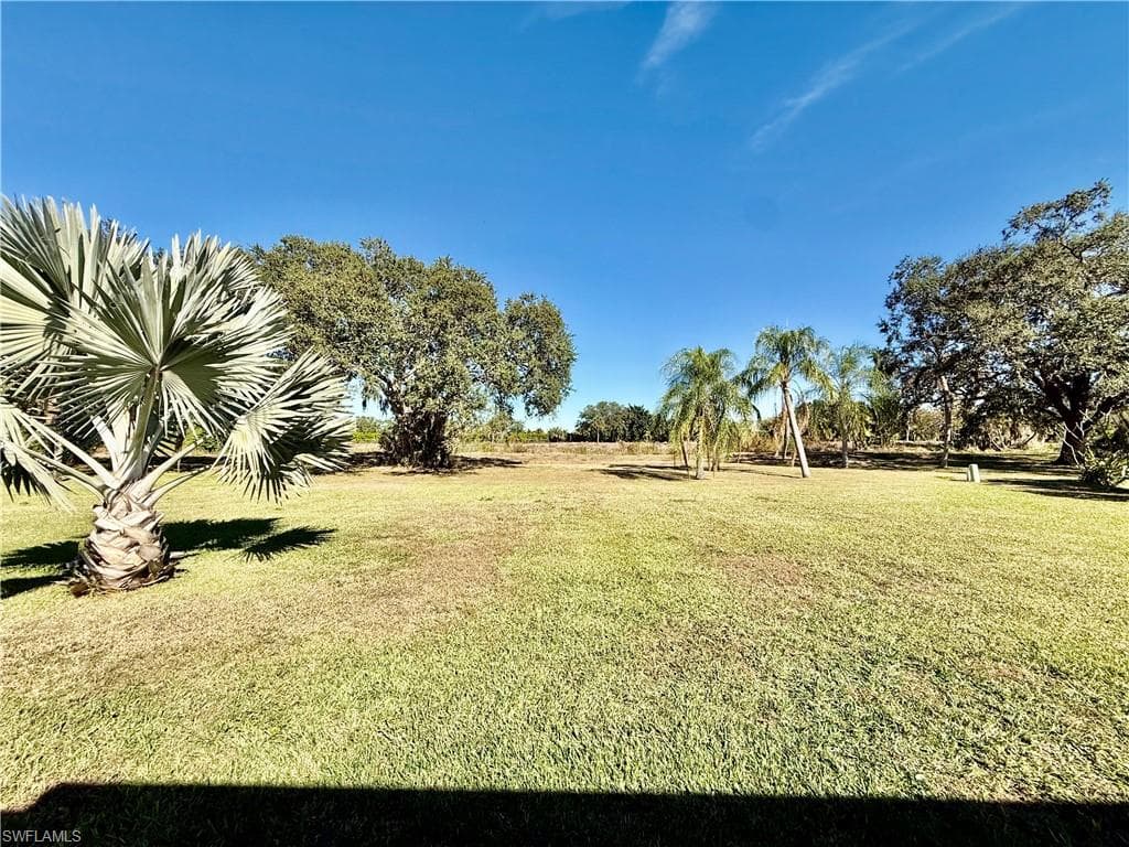 19993 Lake Vista CIR N, LEHIGH ACRES FL 33936-33