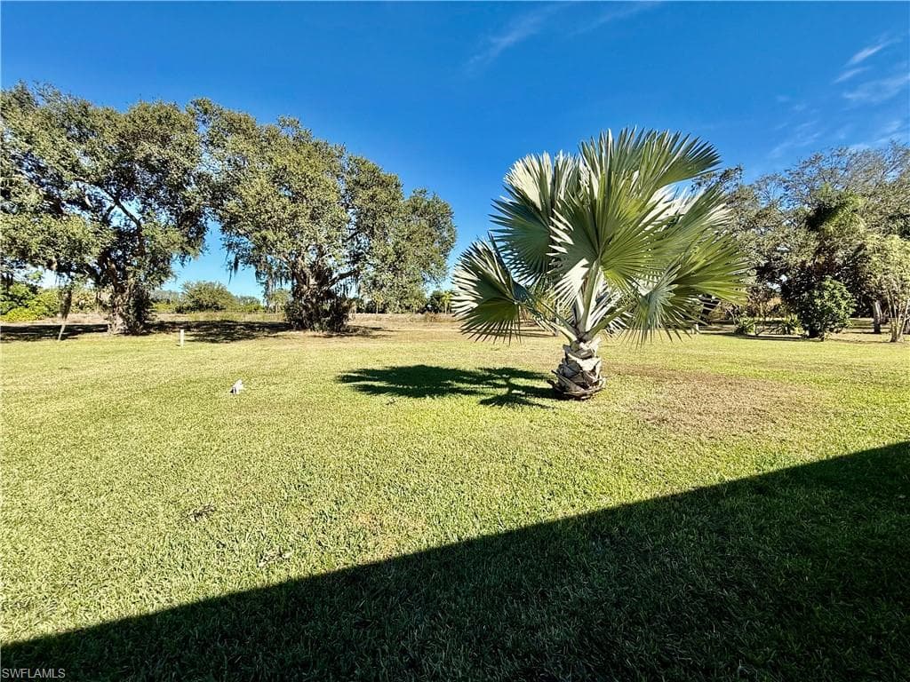 19993 Lake Vista CIR N, LEHIGH ACRES FL 33936-32