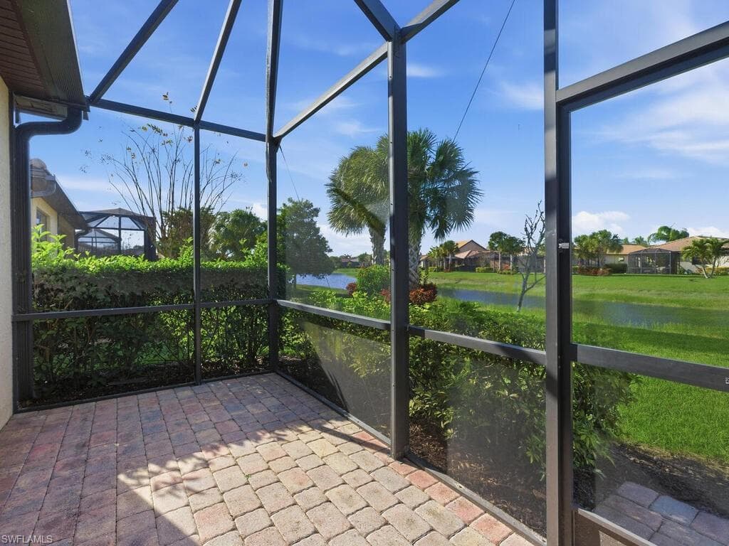 10960 Glenhurst ST, FORT MYERS FL 33913-22